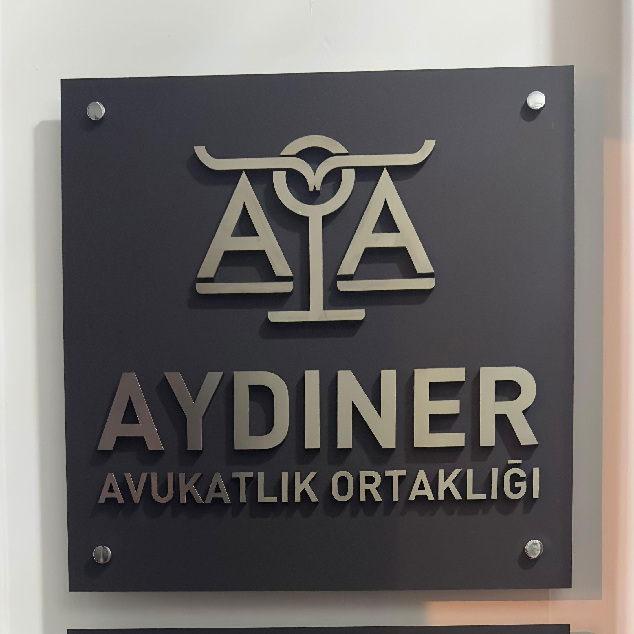 Kapı Önü Tabelası